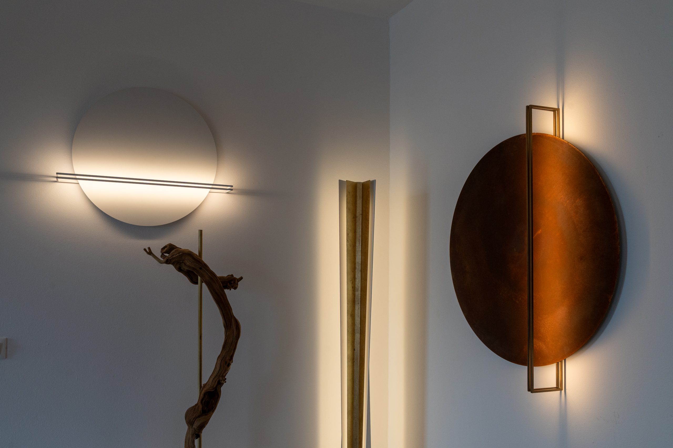 Showroom Minitallux con ambienti illuminati